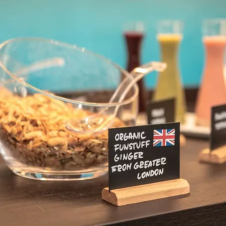 Motel One London-Tower Hill 