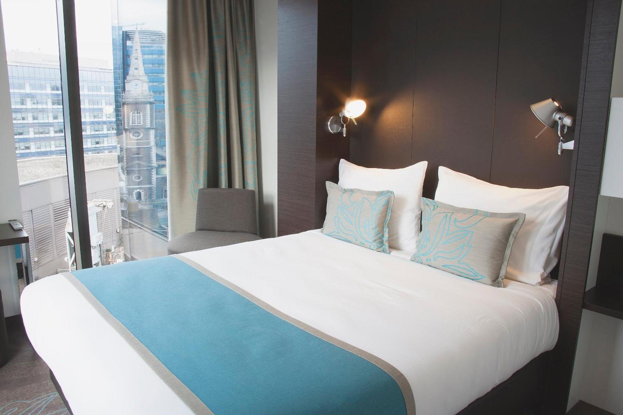 One London-tower Hill Hotel 3*